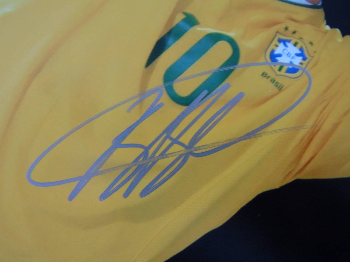 KAKAkakaRicardo Izecson Dos Santos Leite with autograph photograph certificate attaching origin Brazil representative 