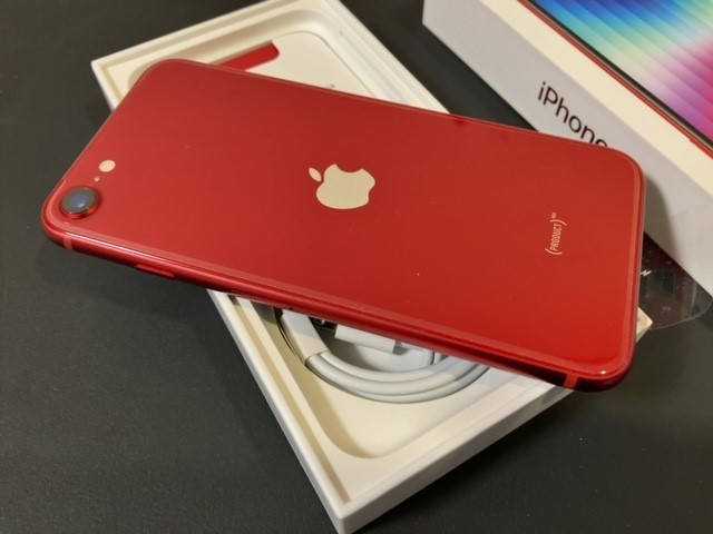 おまけ付 新品 未使用 iPhoneSE 第3世代 64GB レッド SIMロック解除済 ...