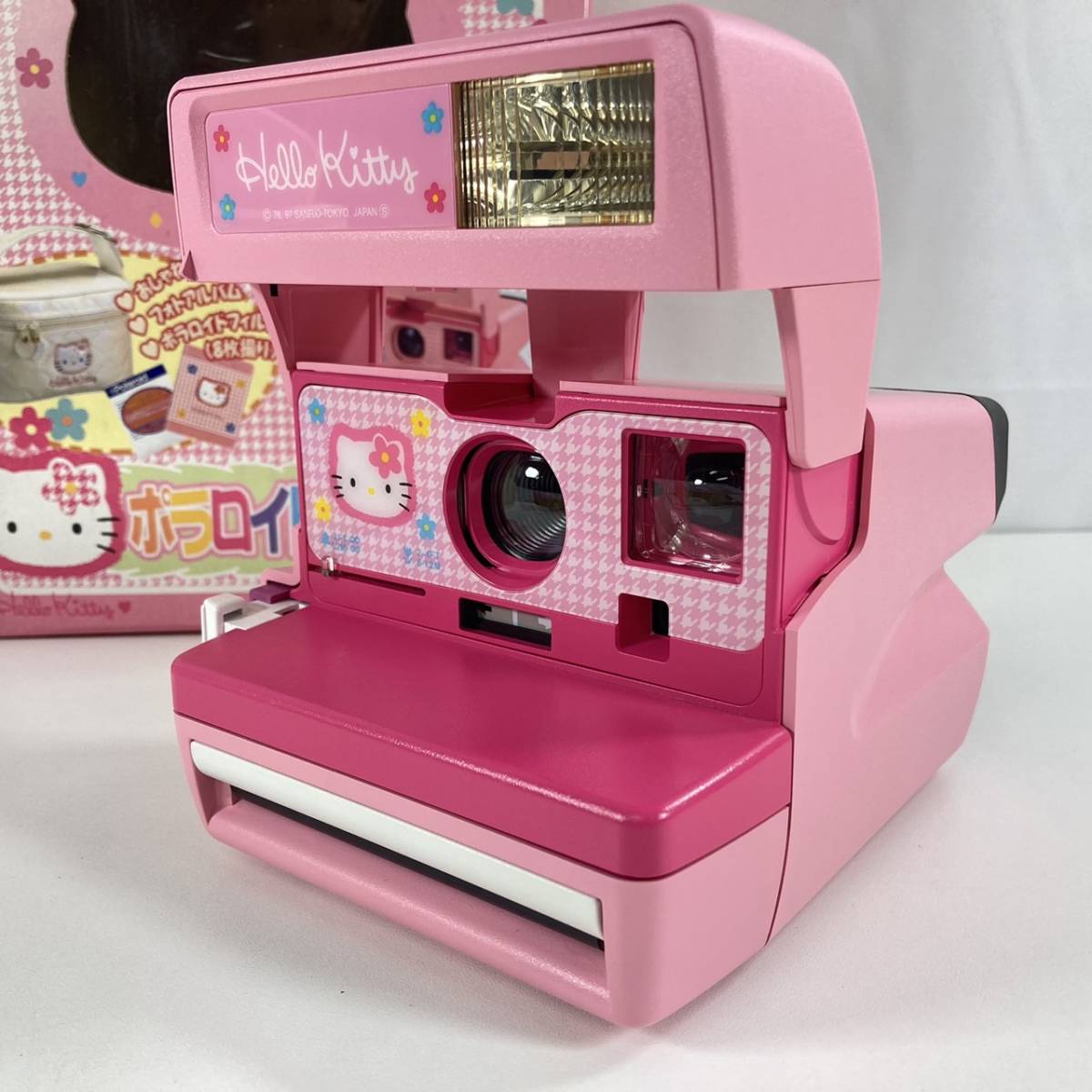 公式売れ筋 TOMY ハローキティ ポラロイドカメラ Polaroid ポーチ付き
