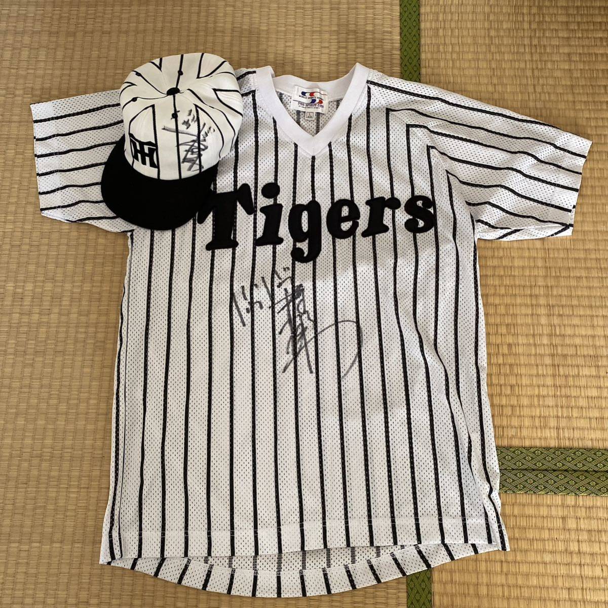 阪神タイガース 藪恵壹 サイン入りTシャツ 古典 htckl.water.gov.my