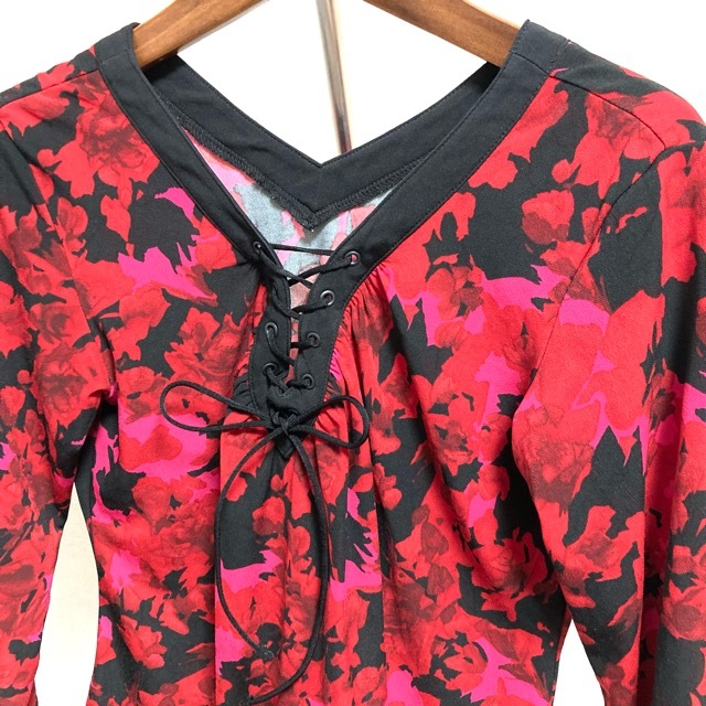 #anc tea cot Chacott cut and sewn M red floral print V neck 7 minute sleeve lady's [800895]