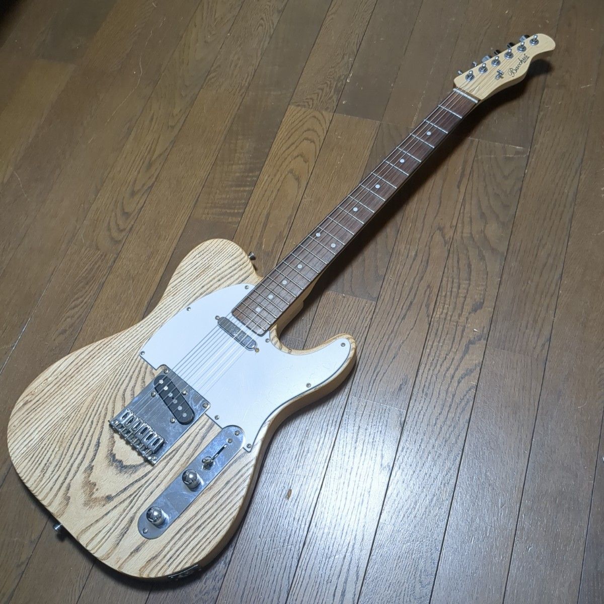 エレキギター エレキギター