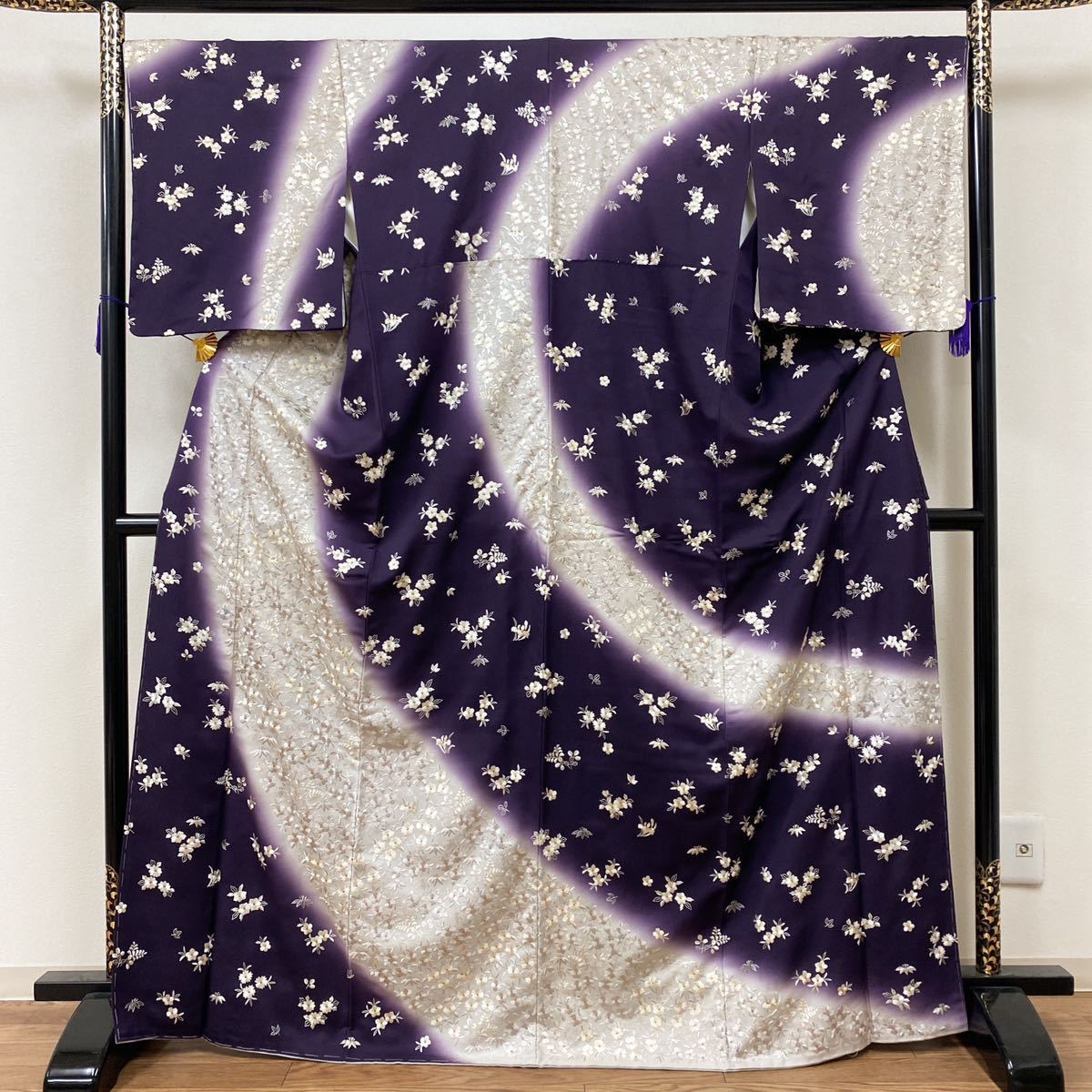 着物月花 総刺繍 ぼかし染 花尽くし 訪問着 未使用品 正絹 金糸 共八掛