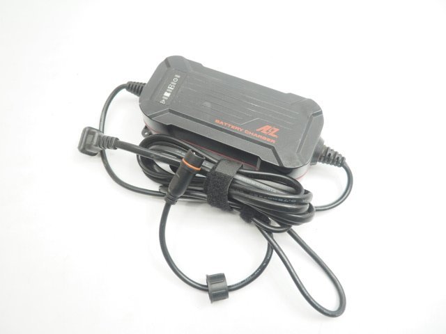 バッテリーチャージャー AZ ACH-200 充電器 リペア用にの画像1