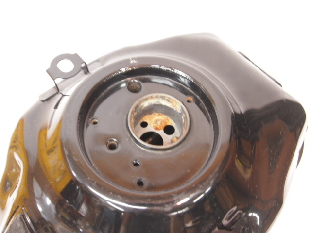 YZF-R25燃料タンク 腐食気味でメンテ用に。～18年 MT-03_画像2