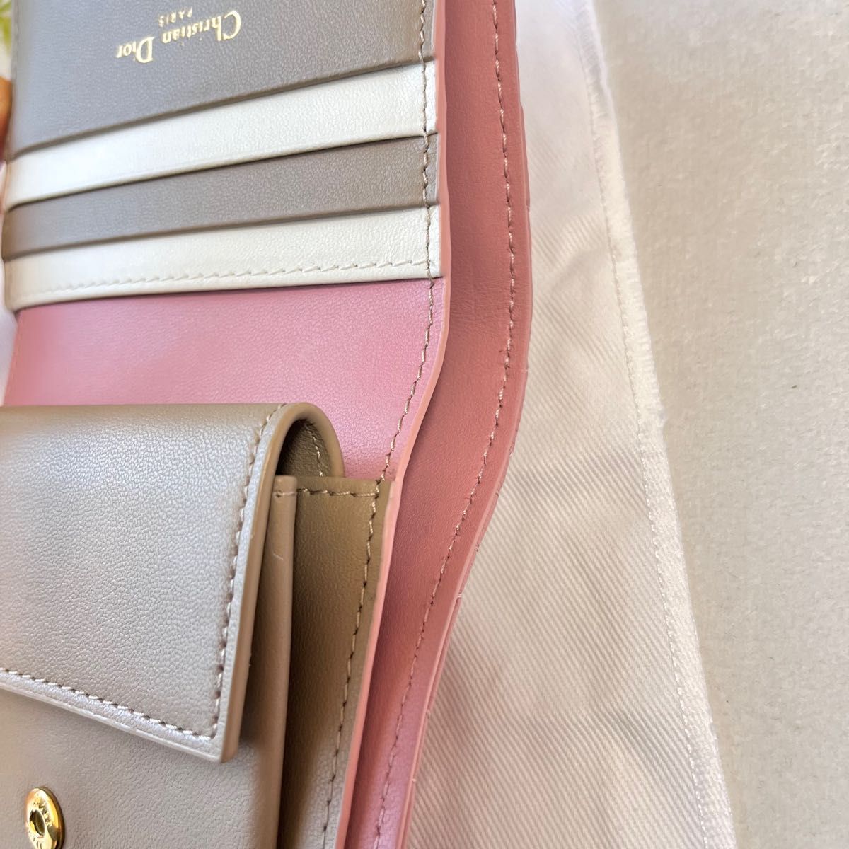 現行品】【完売入荷待ち】DIOR CARO マルチカラー ミニウォレット