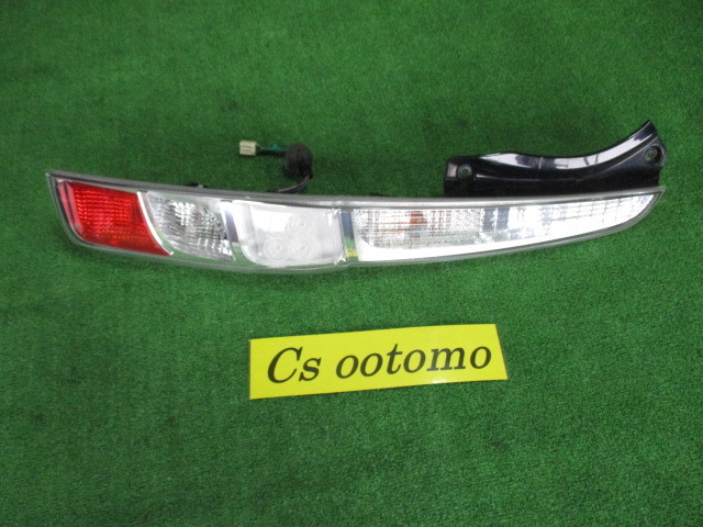 RR50208■ジャンク品■LA110S ムーヴカスタム■右テールレンズ■ICHIKOH D098/LA100S■H23年■宮城県～発送■◎発送サイズ E/棚7C1/ら_画像1