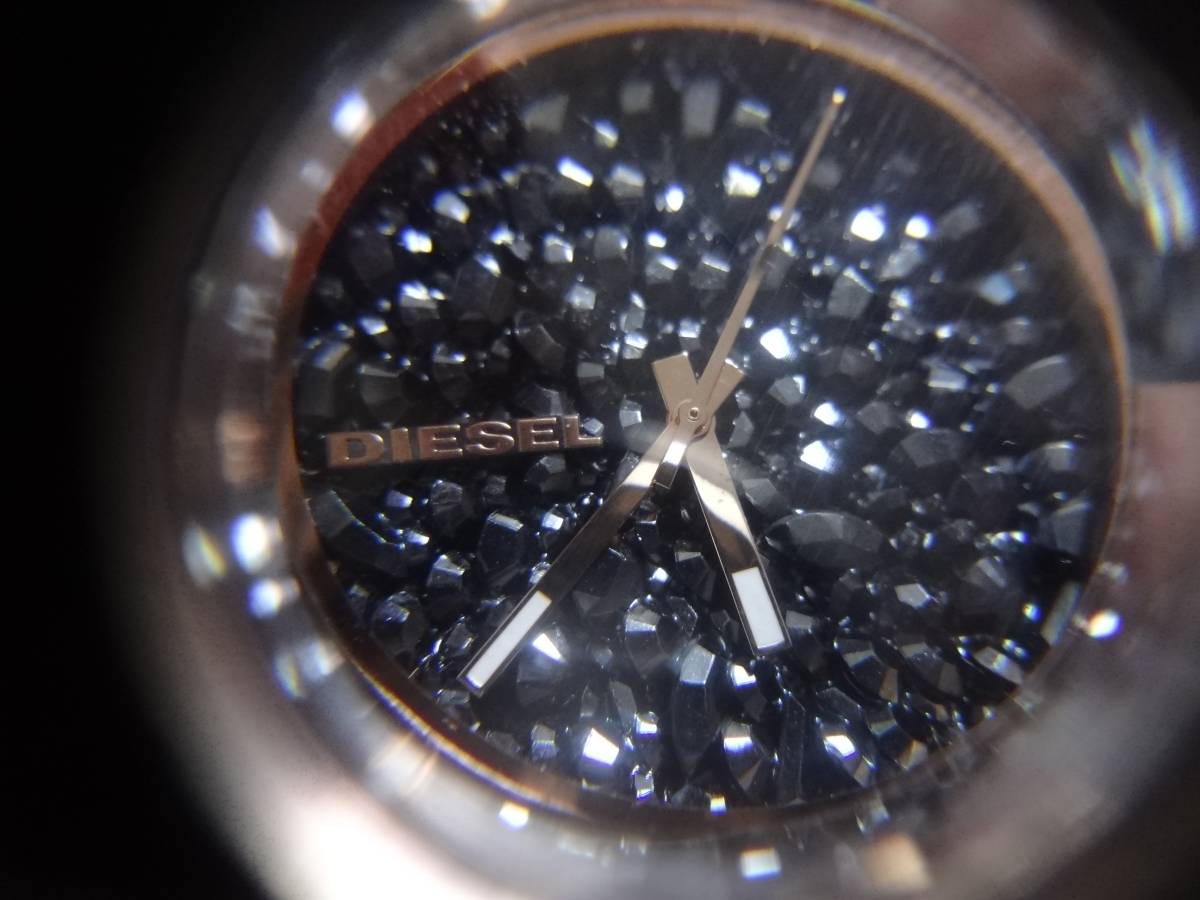 ◇◆DIESEL Flare Series ディーゼル レディース 腕時計 DZ-5427 ジャンク ◆フレアシリーズ ストーン 調 文字盤 × ローズゴールドカラー_画像7