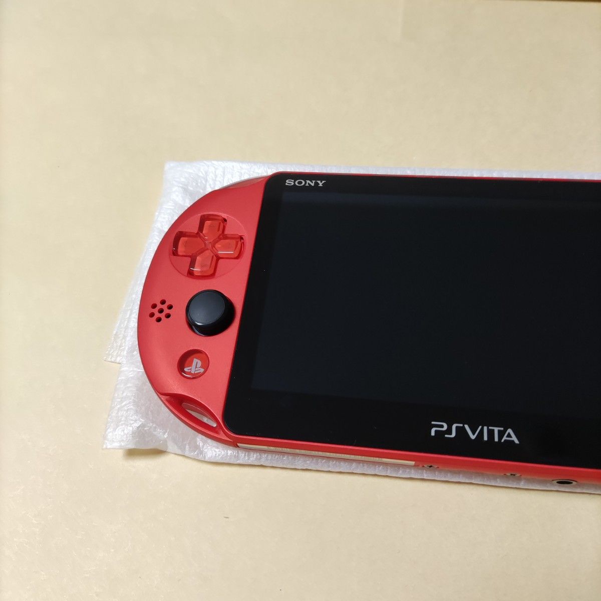 本体美品 PS Vita Wi-Fiモデル メタリック・レッド (PCH-2000 本体美品 PS Vita Wi-Fiモデル メタリック・レッド (PCH-2000
