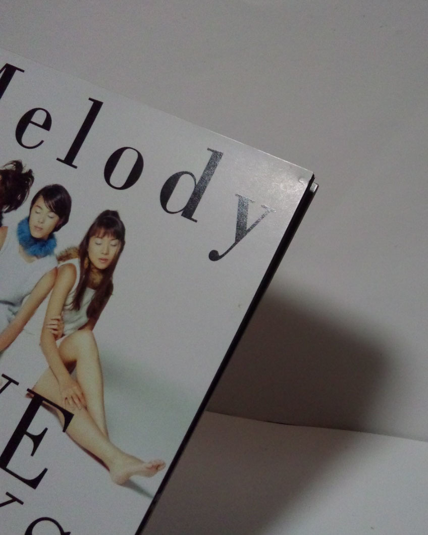 ケース:割れあり! [2枚組/ベストアルバム] Melody - LOVE THANKS ● メロディ_④　一つ点汚れ