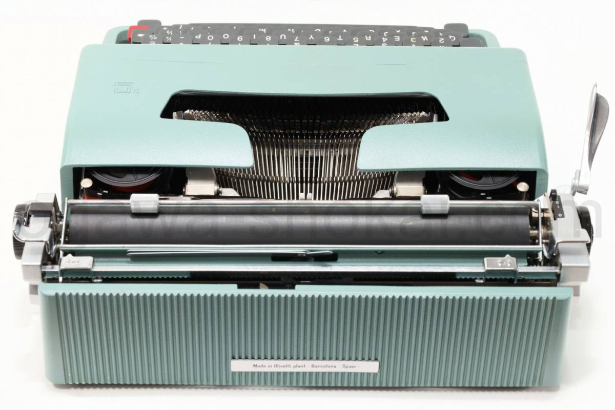 専門店でオーバーホール済の中古タイプライター olivetti Lettera32 - 3