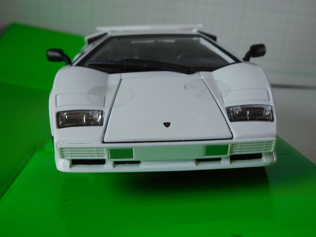 *WELLY 1/24 Lamborghini counter k white 