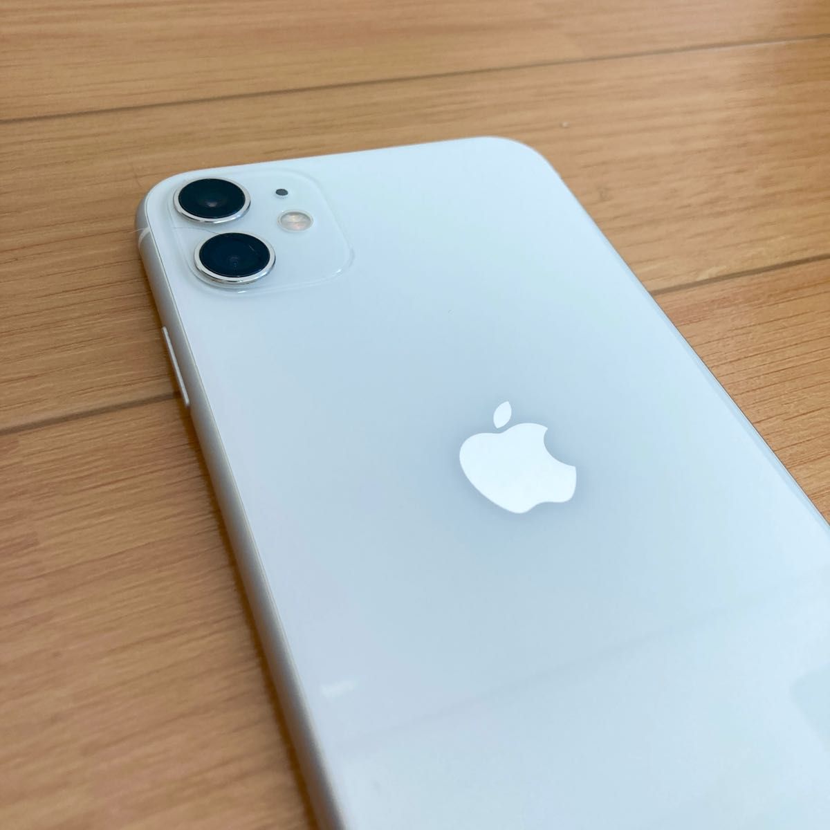 iPhone11 128GB ホワイト simフリー美品 | www.sidneinogueira.com