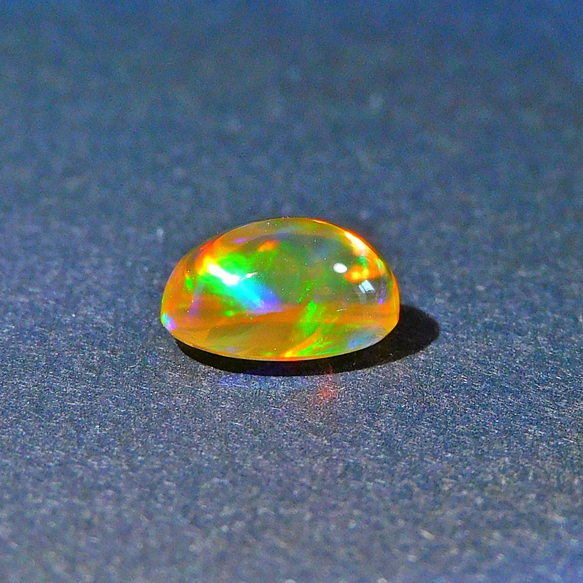 遊色抜群！！◆天然ファイヤーオパール1.03ct◆ Fire Opal 遊色 裸石 ジュエリー　_画像4