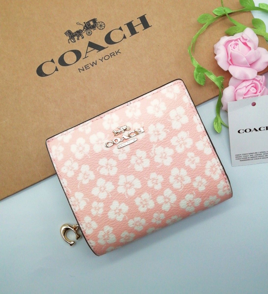 新品・未使用】COACH コーチ 折り財布-