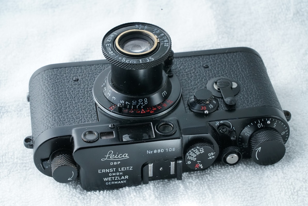 Leica バルナック塗装・OH・レザー交換　　Leica repainting service.