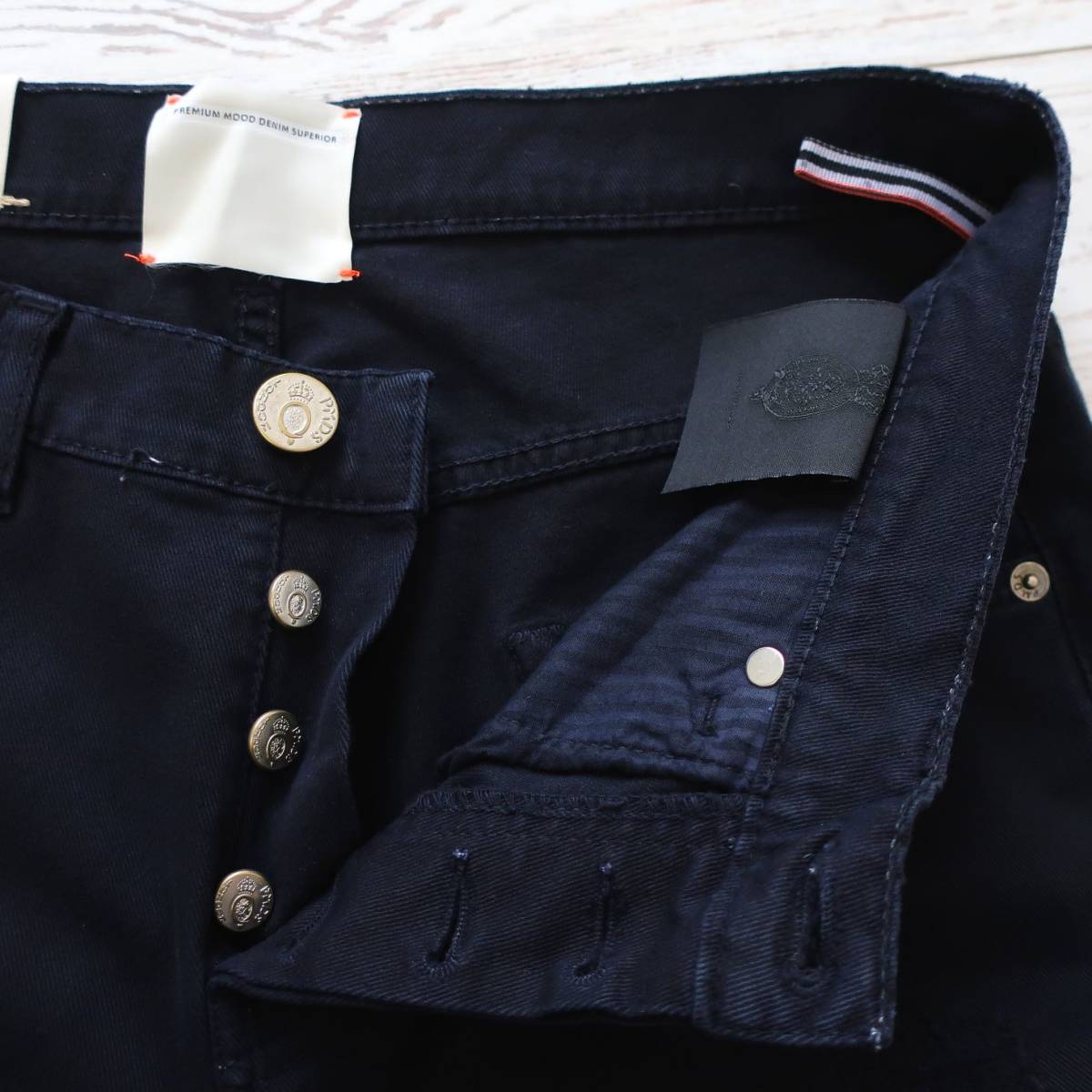 新品 タグ付き P.M.D.S. PREMIUM MOOD DENIM SUPERIOR イタリア製