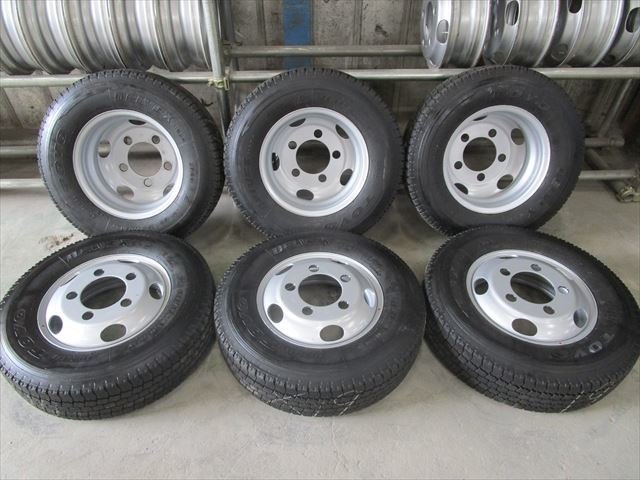 ヤフオク! - 送料無料 スタッドレス 205/85R16 TOYO M934 201...