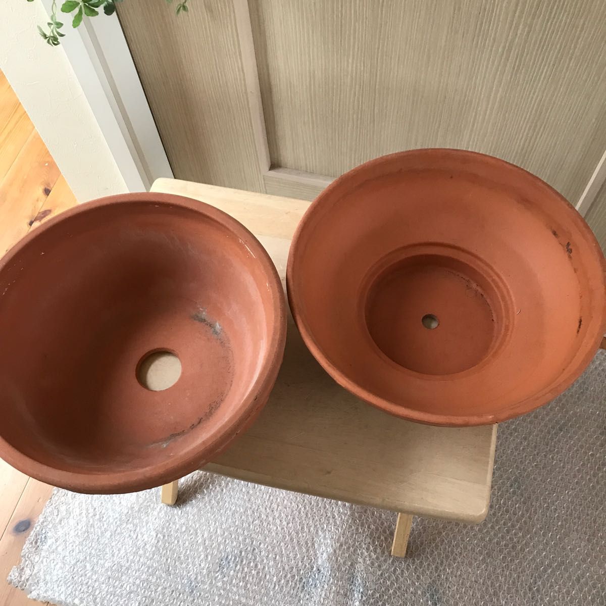 0208-v 全国送料無料 葡萄柄植木鉢 テラコッタ 陶器鉢 プランター 鉢