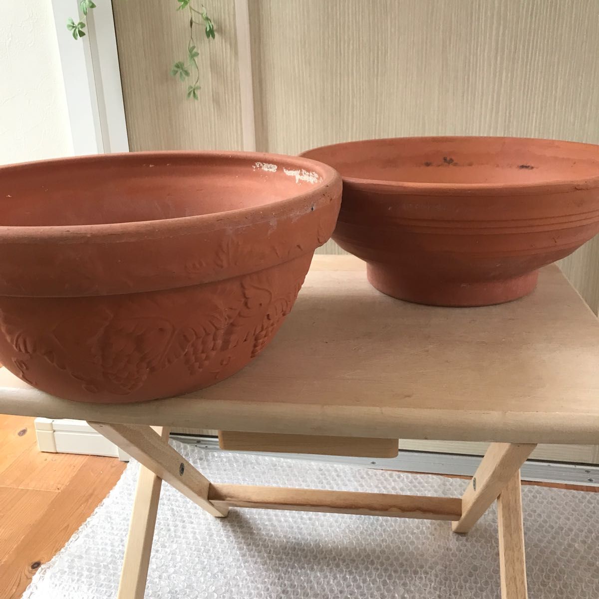 0208-v 全国送料無料 葡萄柄植木鉢 テラコッタ 陶器鉢 プランター 鉢