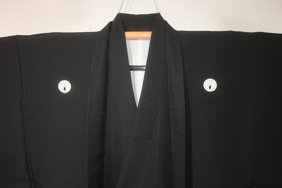 弐8115 本絹羽二重 男性黒紋付着物羽織 裄70丈144К丸に抱き茗荷 新品級 