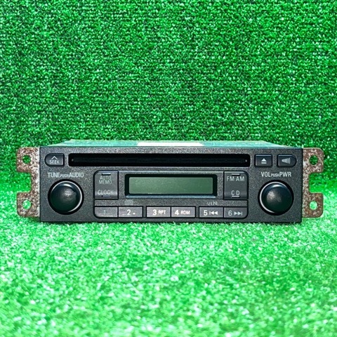  Мицубиси CD плеер 8701A118 аудио 1DIN металлические принадлежности имеется Junk текущее состояние товар 