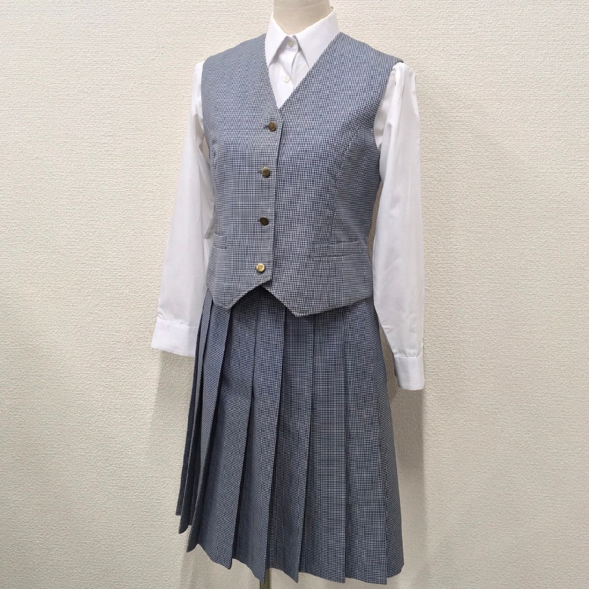 A203 (中古) 栃木県 宇都宮市立陽東中学校(旧制服) 3点セット /M/W72/ベスト/スカート/ブラウス/千鳥柄/制服/学生服/冬服/高校/女子学生