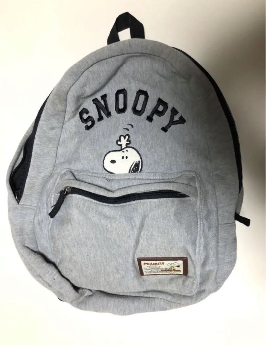 SNOOPY　スヌーピー　リュック　グレー　PEANUTS　バックパック　バック　女子高生　JK 学生