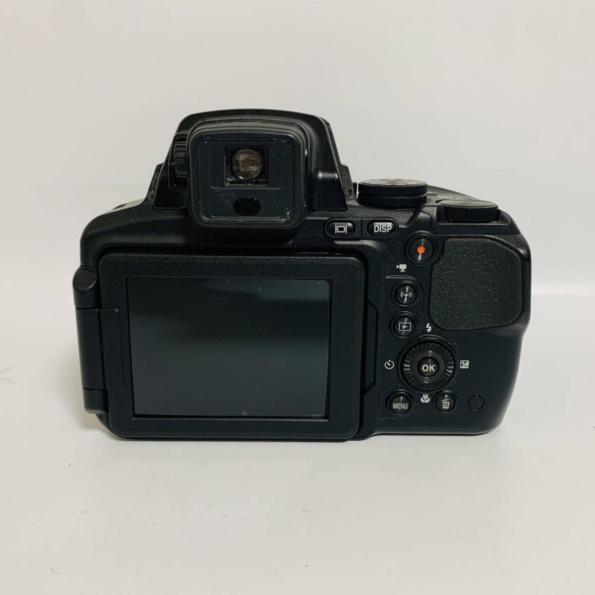 【現状品】Nikon ニコン COOLPIX P900 ブラック系色 1605万画素 83倍ズーム デジタルカメラの画像3