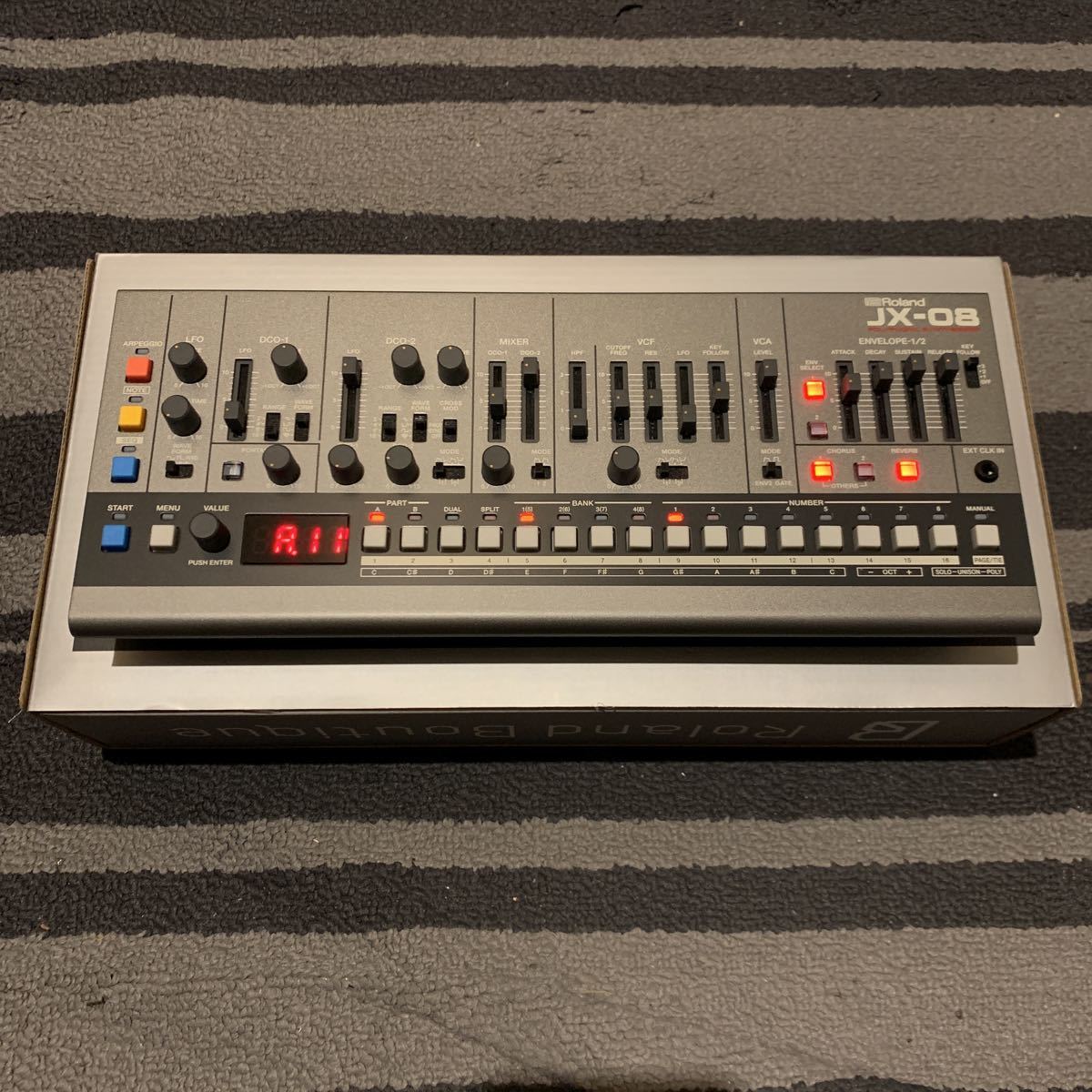 Roland BOUTIQUE JX-08 新品同様 DTM、DAW | rcacancun.gob.mx