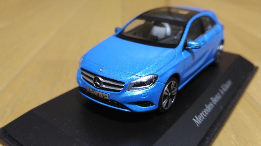  prompt decision Mercedes Benz dealer original special order color sample A Class blue 1/43 out of print rare 