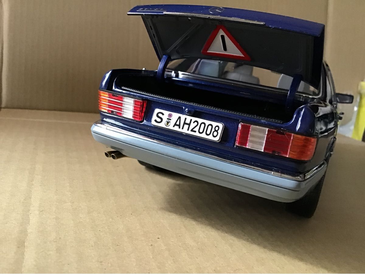 ノレブ 1/18 メルセデス ベンツ 560SEL | noonanwaste.com