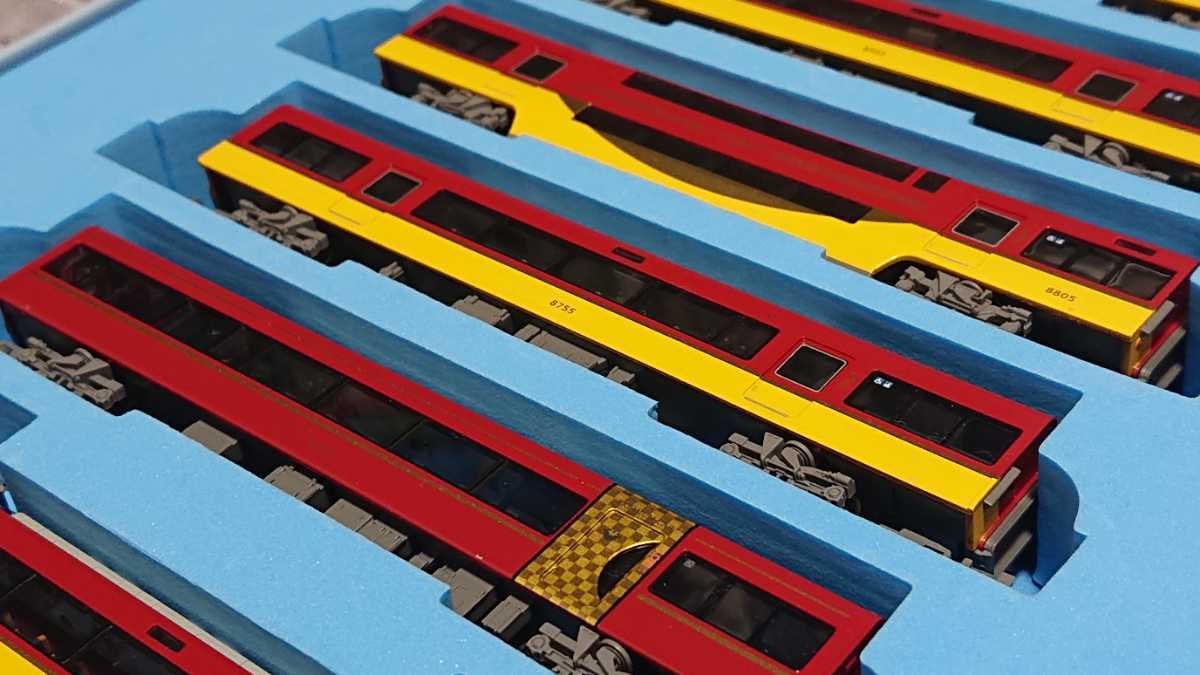 Bibian 比比昂- □全車室内灯/プレミアムカー□京阪8000系・京阪 Bibian 比比昂- □全車室内灯/プレミアムカー□京阪8000系・京阪