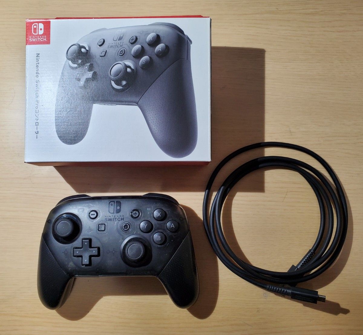 大注目 Switchプロコン純正品 保証シール付き 新品未使用 家庭用ゲーム