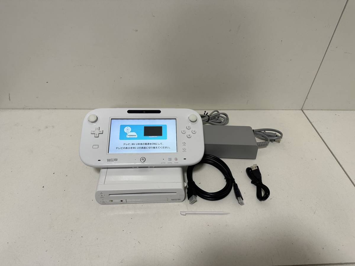 任天堂  WiiU 本体（白）32GB  起動・動作確認済み　純正品