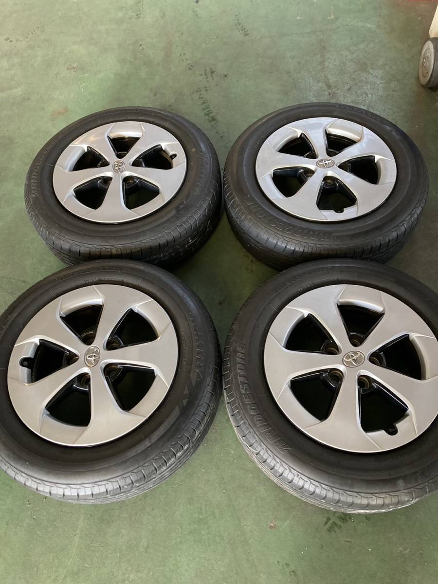 ヤフオク! - 30プリウス純正ホイール、タイヤセット185/65R15