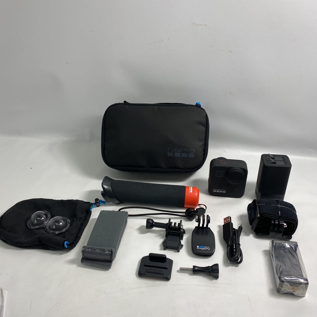 GoPro MAXとその他付属品-