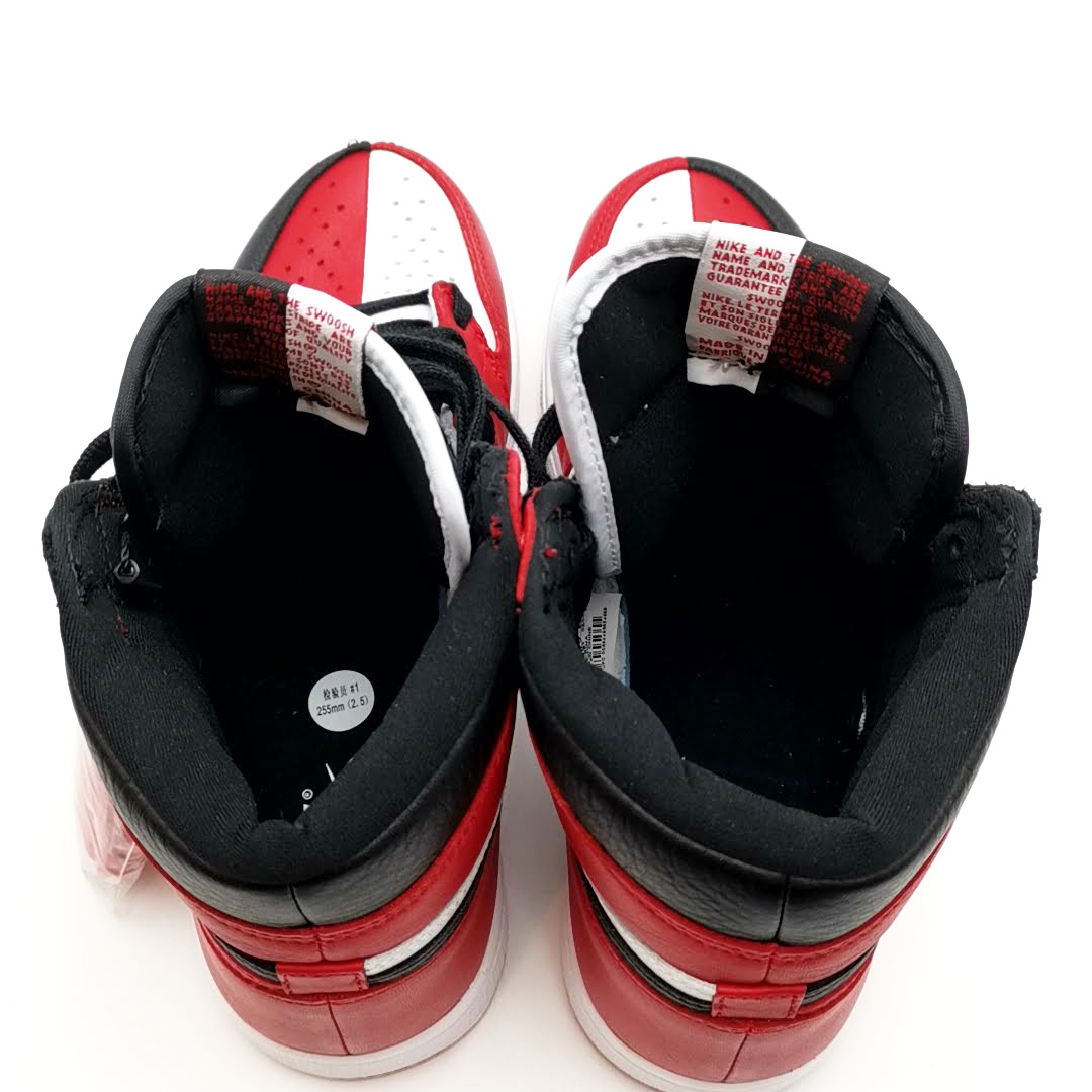 送料無料 未使用 ナイキ 靴 スニーカー 861428-061 エアジョーダン1 レトロ ハイ OG 25.5cm 黒 赤 メンズ_画像8
