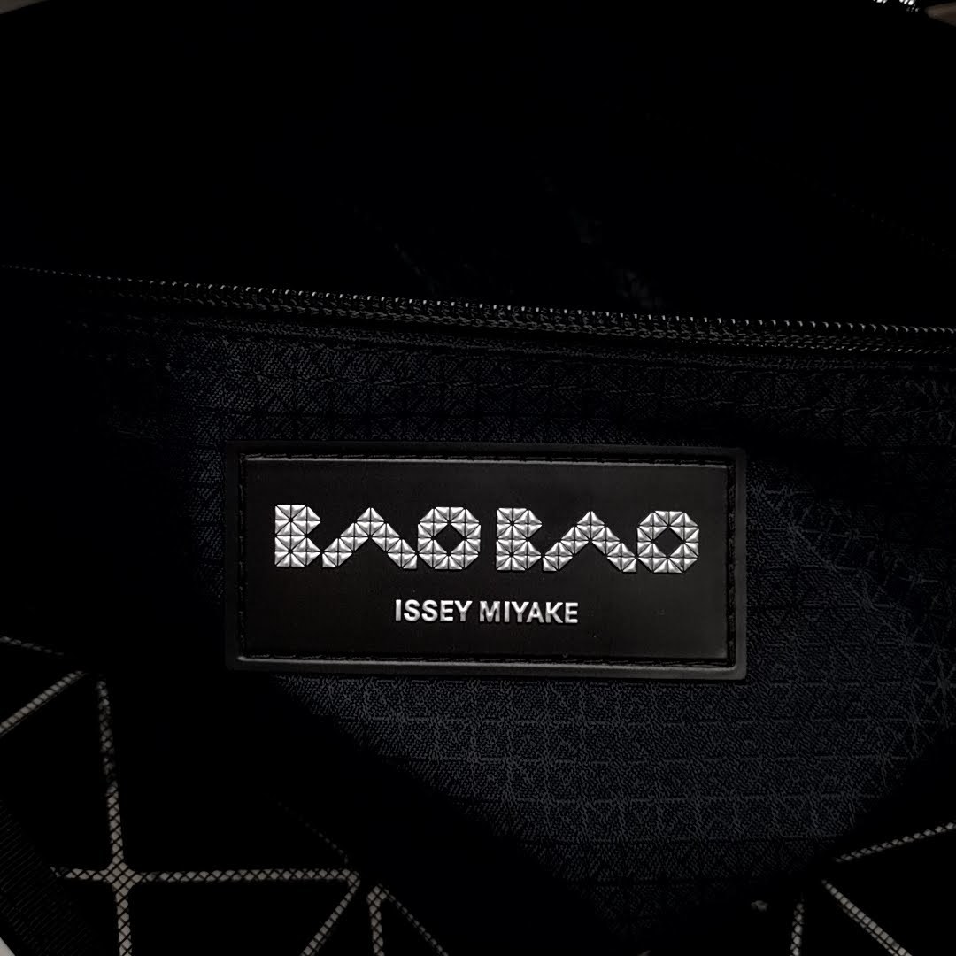 送料無料 超美品 バオバオ イッセイミヤケ トートバッグ ハンドバッグ 鞄 BB AG652 ボッカ マット PVC レディース_画像10
