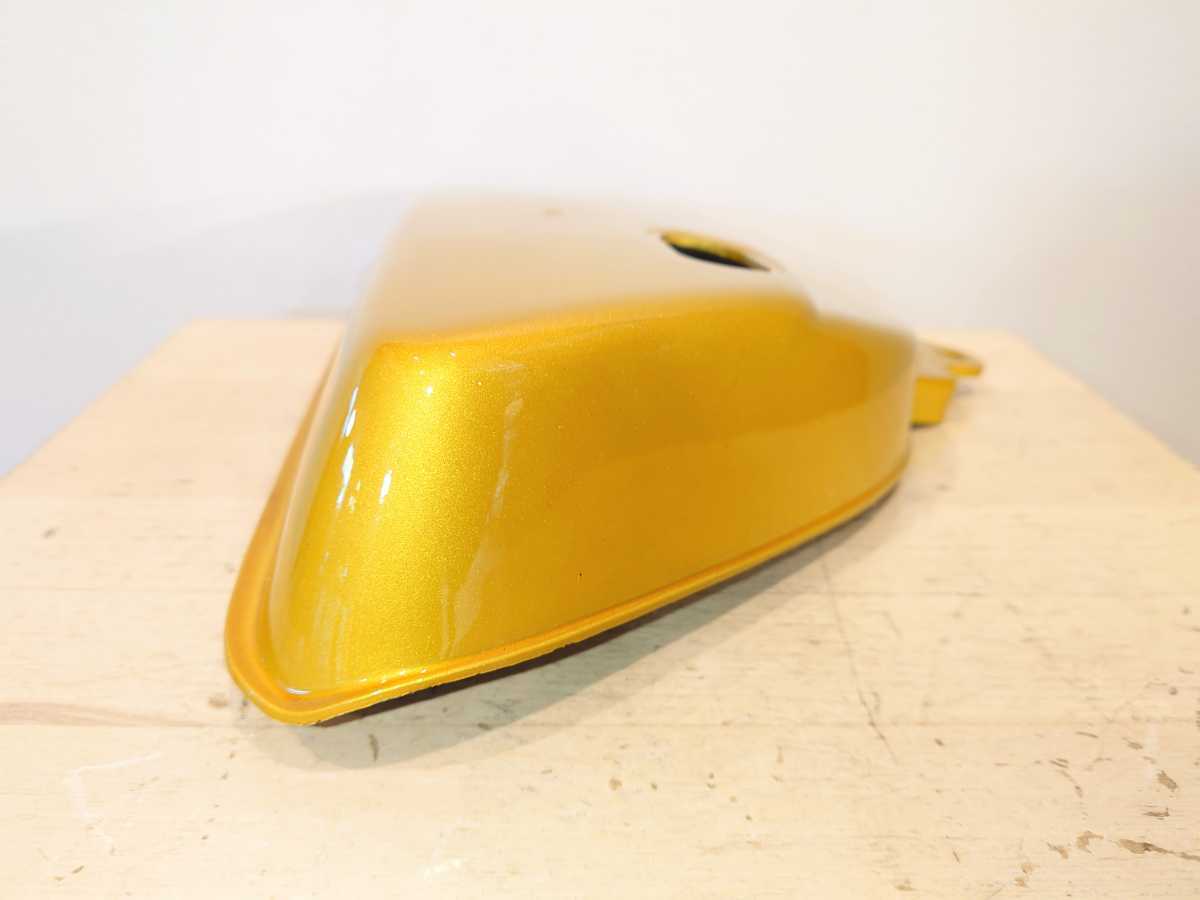  unused GT380 latter term original right side cover yellow gold yellow gold right R side cover that time thing new goods GT sun Pachi original normal parts GT550