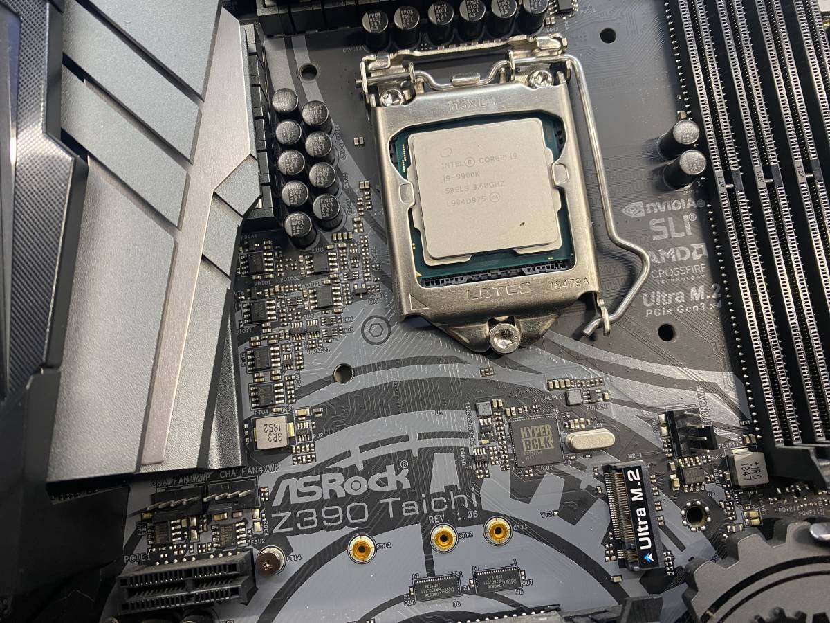 インテル Core i9 9900K と ASROCK|アスロック/マザーボード Z390