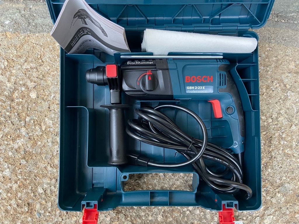 未使用品 BOSCH SDSプラスハンマードリル GBH2-23E 100V 打撃数