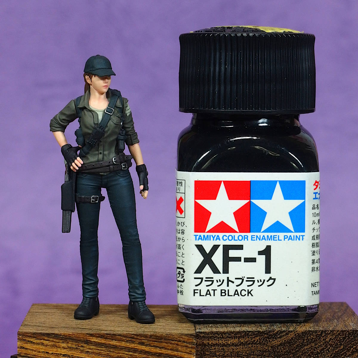[147] 完成品 1/35 女性フィギュア ナッツプラネット/トリガーライン 女性兵士 斥候兵 スカウター Painted and Built Figure 50mm_サイズ比較。50mmの小瓶よりも小さいです