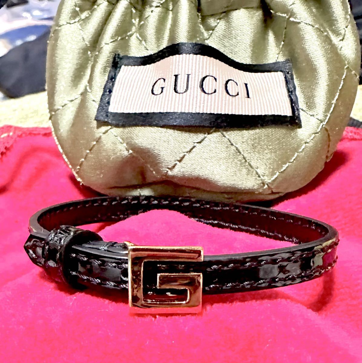 【最終価格】美品　GUCCI グッチ　スクエアG レザー ブレスレット　ゴールド　ブラック　エナメル　保存巾着袋付き_画像7