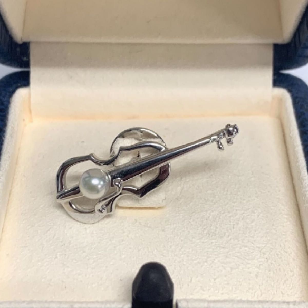 pie様購入済専用【新品】ミキモト MIKIMOTO バイオリンブローチ-