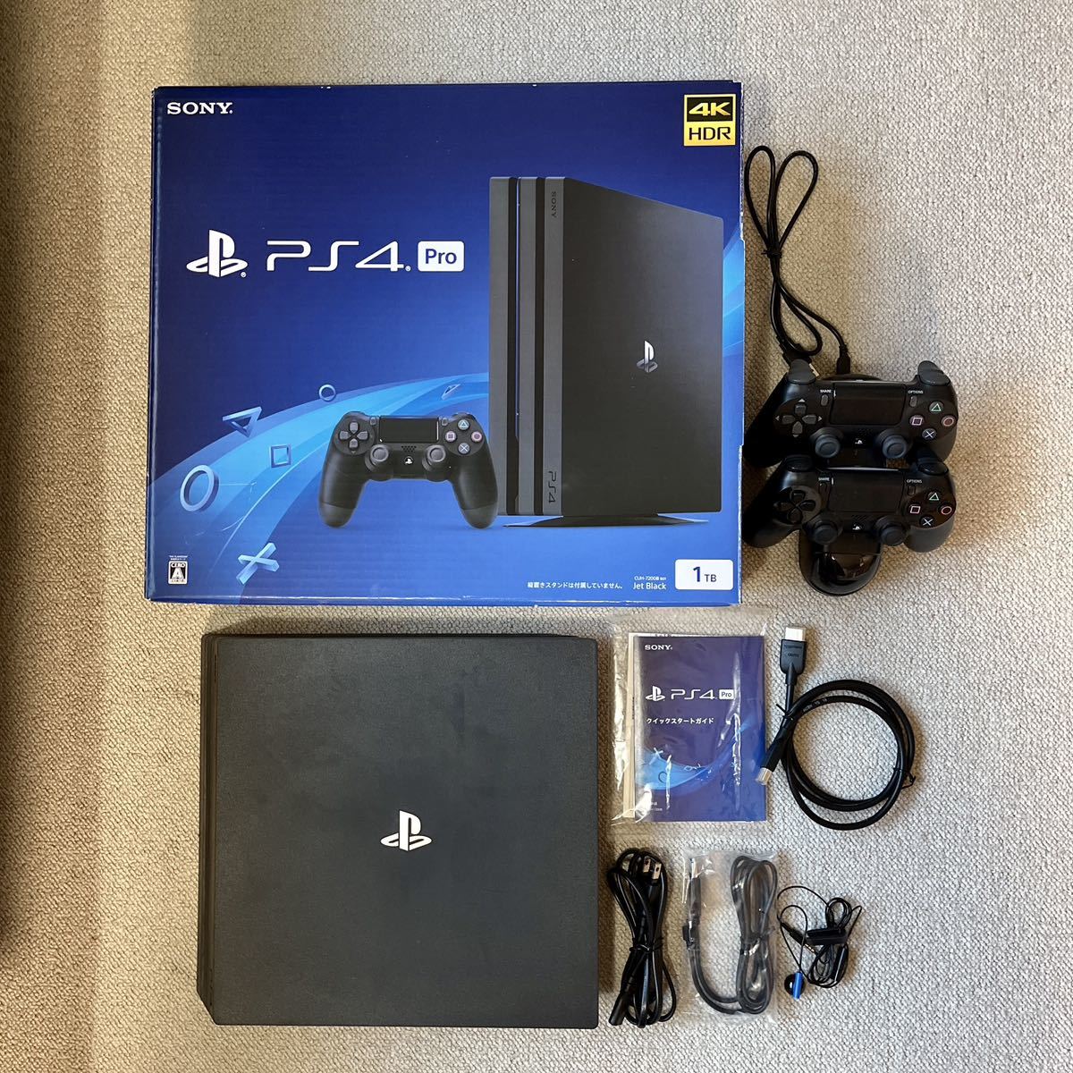 美品】PlayStation 4 Pro 1TB 純正コントローラーおまけ付きCUH