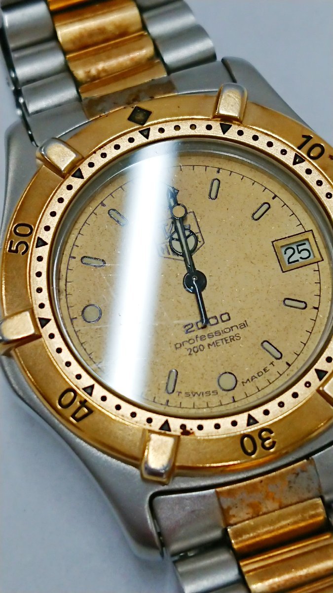 稼働品!!電池交換済み!!TAG HEUER/タグホイヤー プロフェッショナル 2000シリーズ 金色 レディース ウォッチ デイト 腕時計の画像10