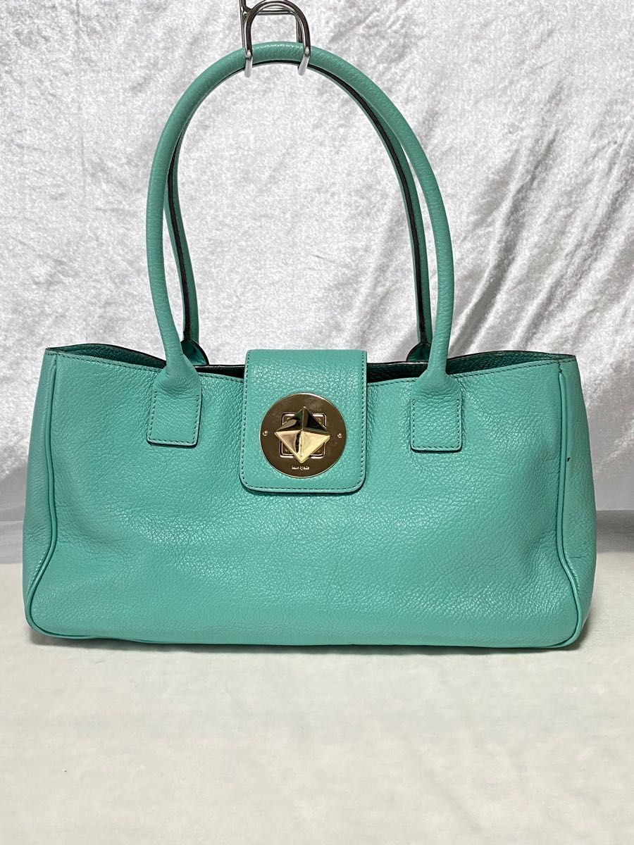 超お買い得!】 Kate spade ケイトスペード ピラミッドターンロック