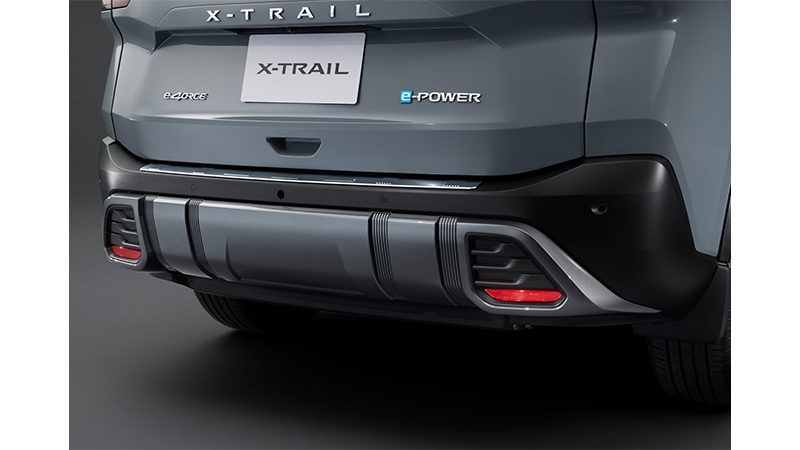 エクストレイル X-TRAIL T33 ：純正 リヤアンダーカバー(リフレッシュリフレクター左右 クリップ付)_画像1