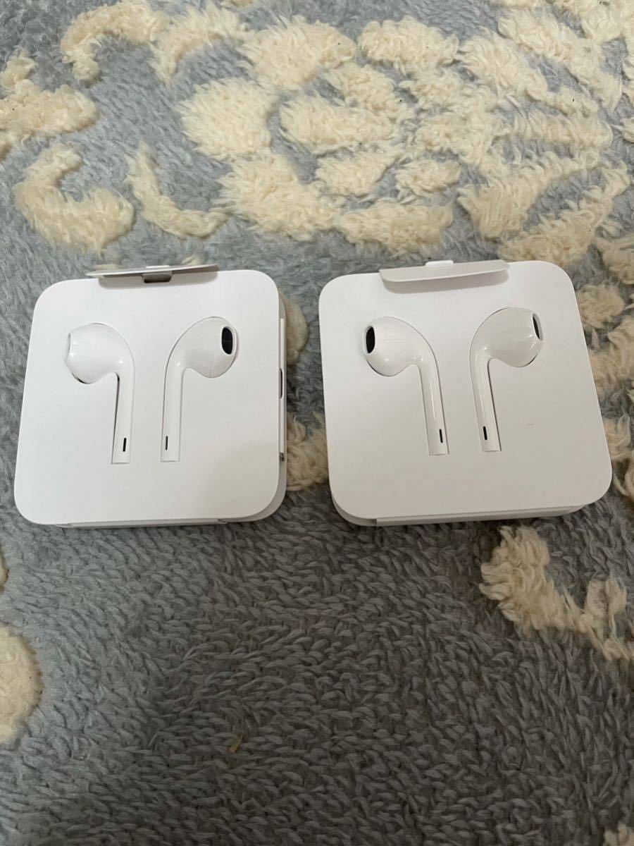 交換無料 新品 未使用Apple 純正iPhone イヤホンライトニングタイプ